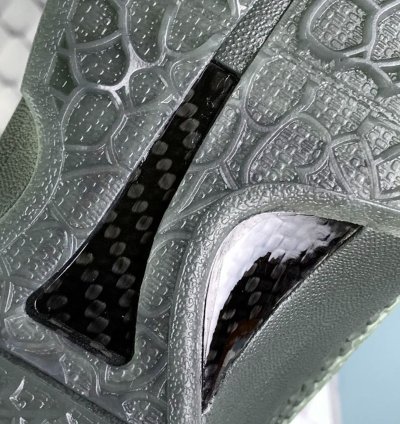 Kobe 6 Black Mamba ' Fade to Black ' 869457-007