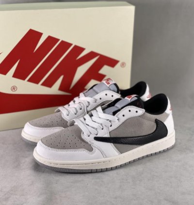 Travis Scott x Fragment x Air Jordan 1 Low