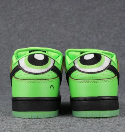 Nike SB Dunk Low The Powerpuff Girls Buttercup