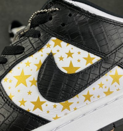 Nike SB Dunk Low Supreme Stars Black