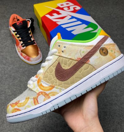 Nike SB Dunk Low Street Hawker