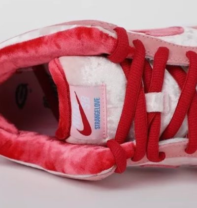 Nike SB Dunk Low Strange Love Skateboards