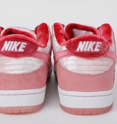 Nike SB Dunk Low Strange Love Skateboards