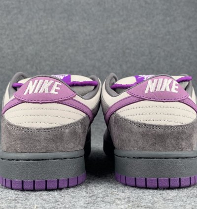 Nike SB Dunk Low Purple Pigeon