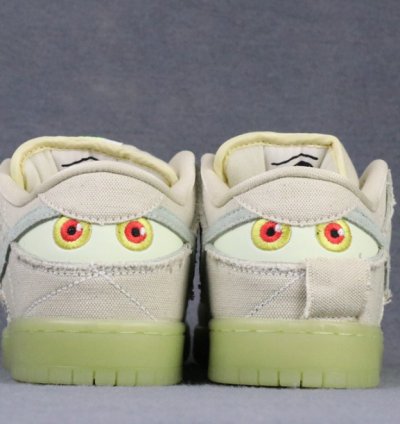 Nike SB Dunk Low Mummy