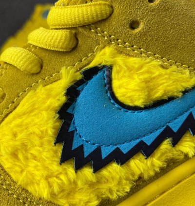 Nike SB Dunk Low Grateful Dead Bears Opti Yellow