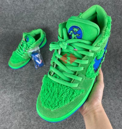 Nike SB Dunk Low Grateful Dead Bears Green