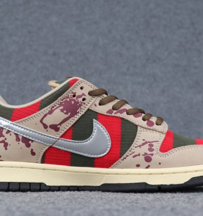 Nike SB Dunk Low Freddy Krueger
