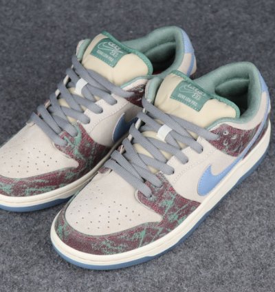Nike SB Dunk Low Crenshaw Skate Club