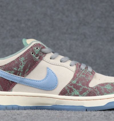Nike SB Dunk Low Crenshaw Skate Club
