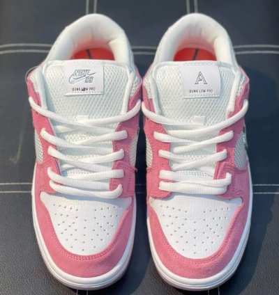 Nike SB Dunk Low April Skateboards Pink