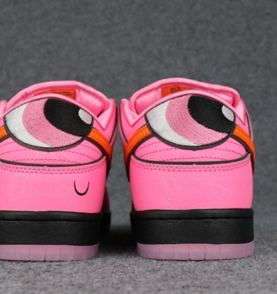 Nike SB Dunk Low The Powerpuff Girls Blossom