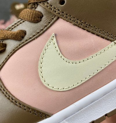 Nike SB Dunk Low Stussy Cherry