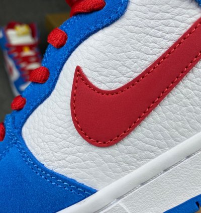 Nike SB Dunk High Doraemon