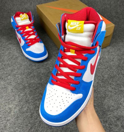 Nike SB Dunk High Doraemon