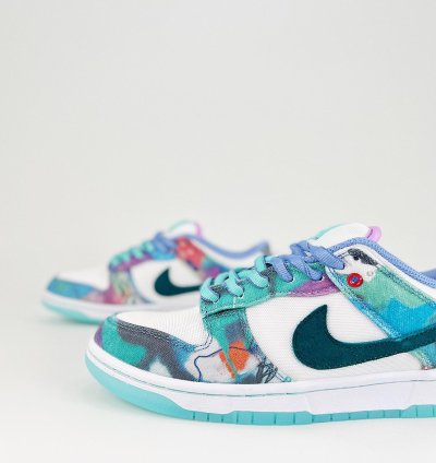 Futura Laboratories x Nike Dunk Low SB Bleached Aqua