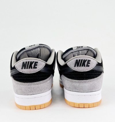 Nike Dunk Low SB Dark Smoke Grey