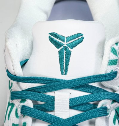 Kobe 8 Protro Radiant Emerald