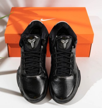 Nike Kobe 4 Blackout
