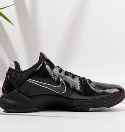 Nike Kobe 4 Blackout