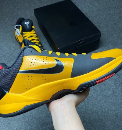 Nike Kobe 5 Protro Bruce Lee