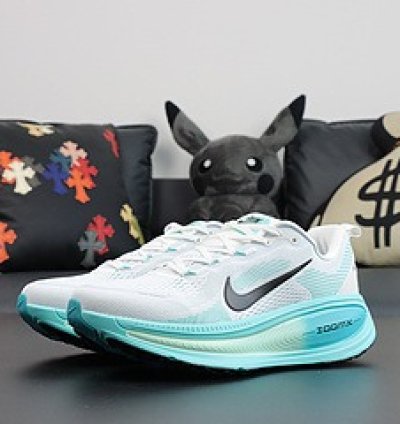 NIKE AIR ZOOM VOMERO 18 HM6803-103