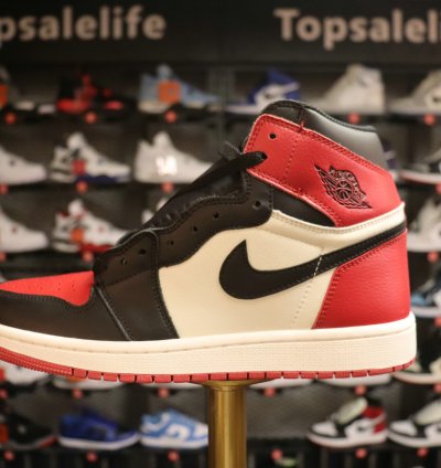 Air Jordan 1 Retro High OG 'Bred Toe'
