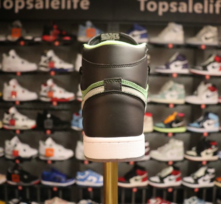 Air Jordan 1 High Zoom 'Zen Green' also worn by Wang Yibo