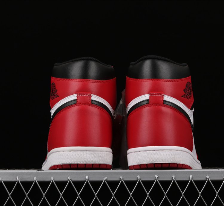 Chicago OG AJ1