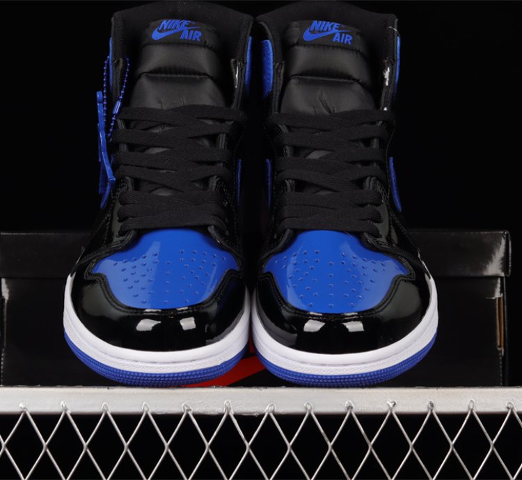 High AJ1 patent leather