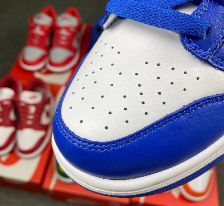 Nike Dunk Low SP Kentucky