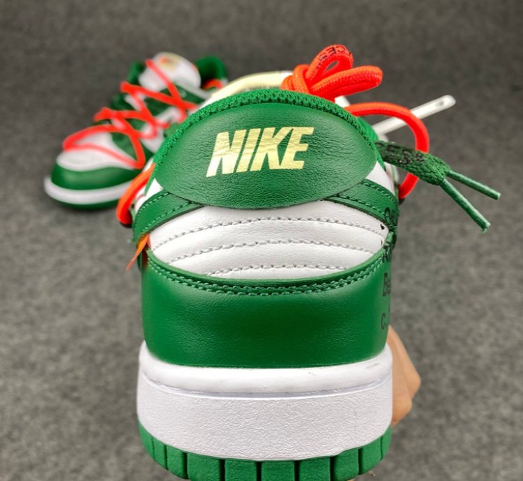 Nike Dunk Low Off-White Pine Green