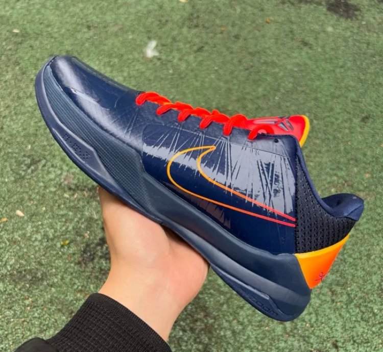 Caitlin Clark x Nike Kobe 5 Protro Indiana Fever