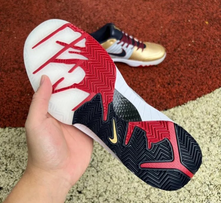 Nike Kobe 4 Protro Gold Medal (2024)