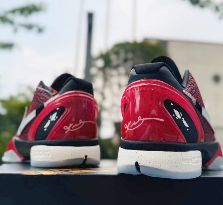 Kobe 6 Protro x Marvel  " Deadpool "