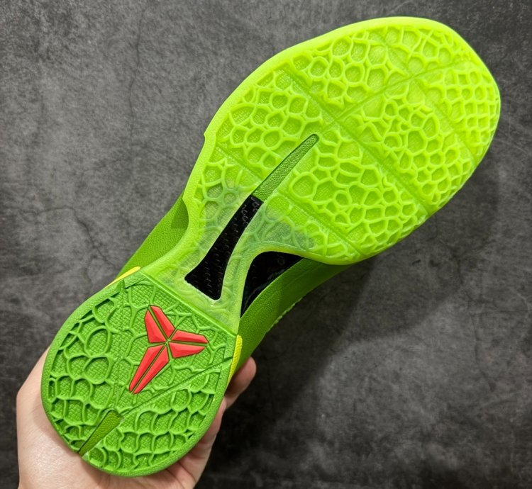 NK Zoom KOBE 6 Protro CW2190-300