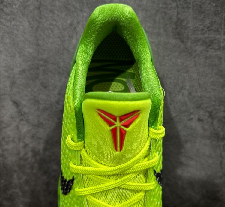 NK Zoom KOBE 6 Protro CW2190-300
