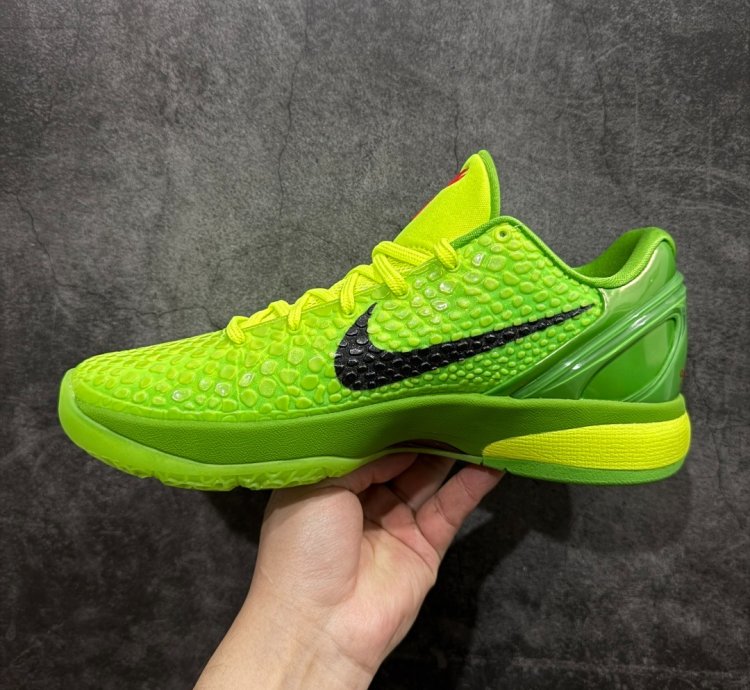 NK Zoom KOBE 6 Protro CW2190-300