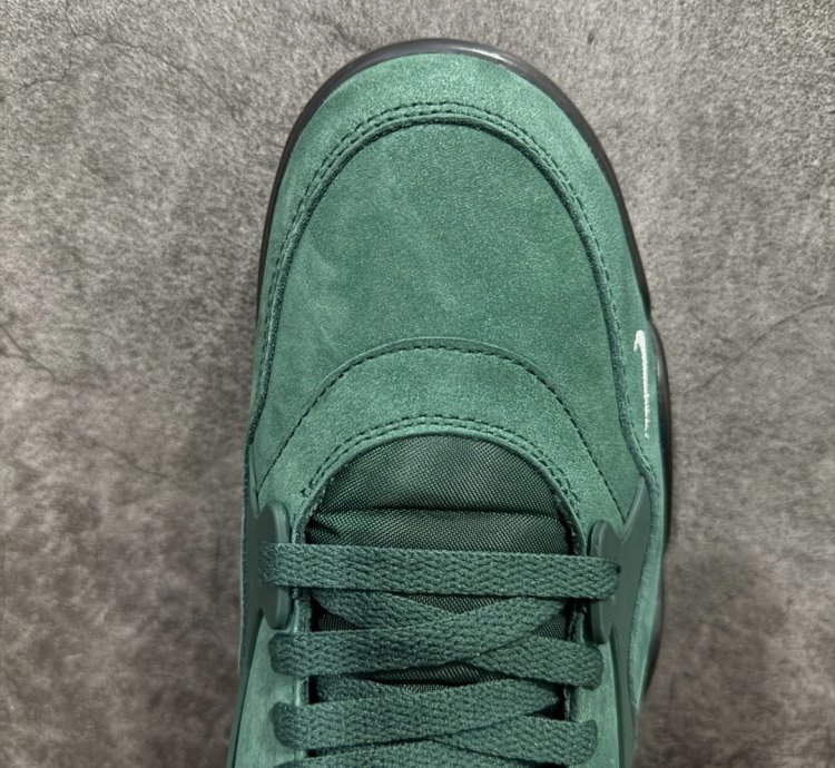 Air Jordan AJ4 RM Q7939-101
