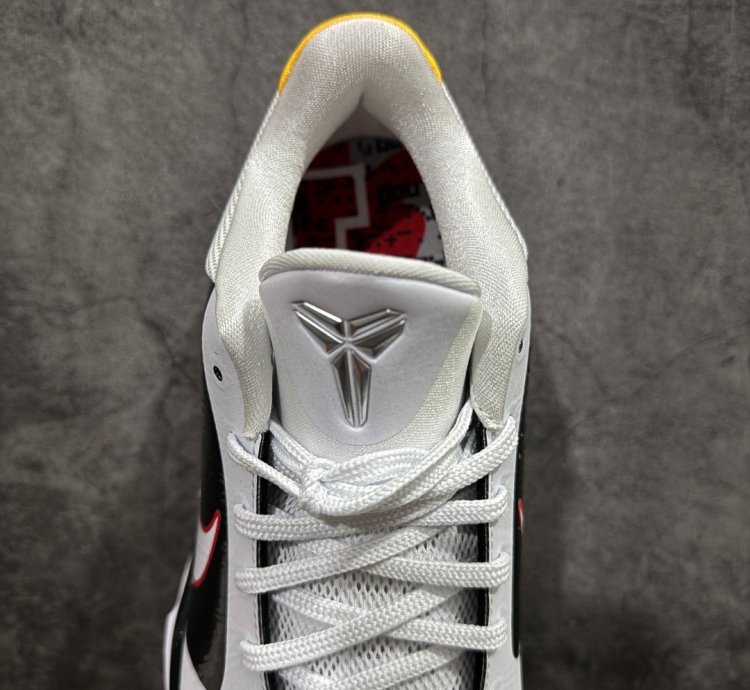 NK Zoom Kobe ZK5 ”Bruce Lee” CD4991-101