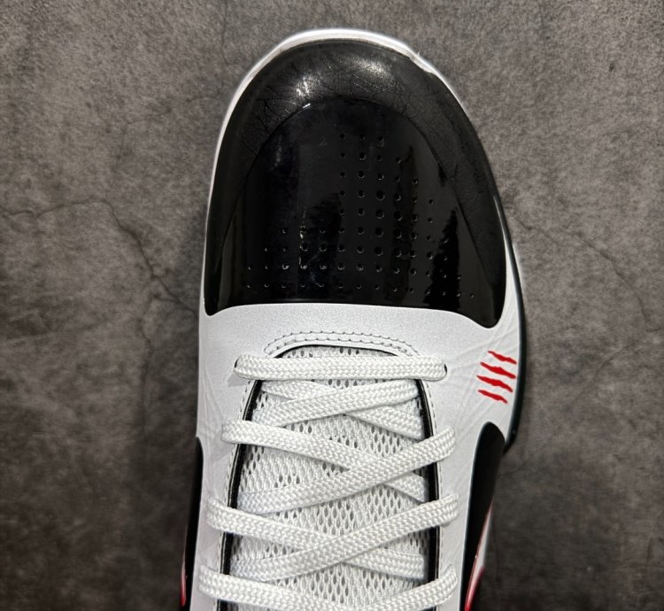 NK Zoom Kobe ZK5 ”Bruce Lee” CD4991-101