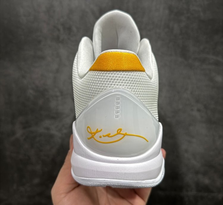 NK Zoom Kobe ZK5 ”Bruce Lee” CD4991-101