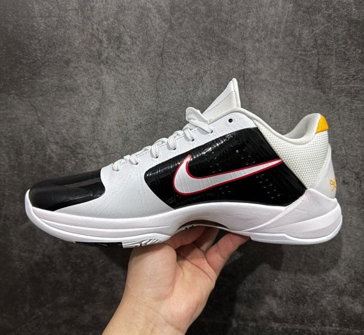 NK Zoom Kobe ZK5 ”Bruce Lee” CD4991-101