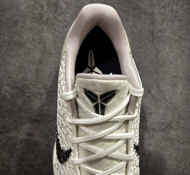 NK Zoom KOBE 6 FQ3546-100