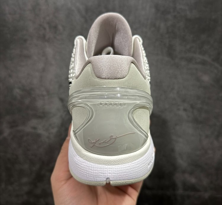 NK Zoom KOBE 6 FQ3546-100