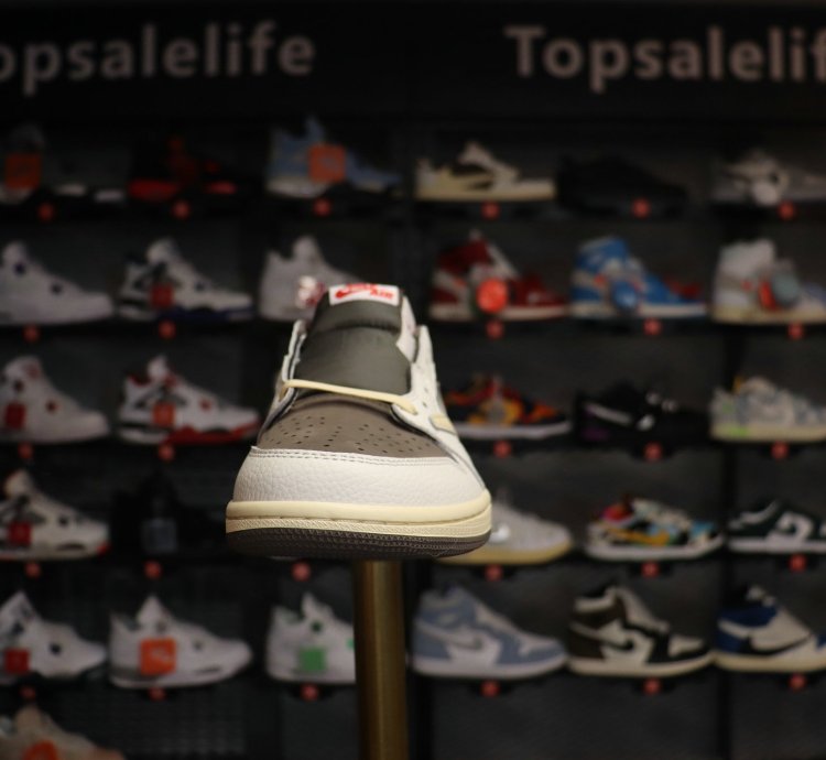 Nike Air Jordan 1 Retro Low OG SP Travis Scott Reverse Mocha DM7866-162