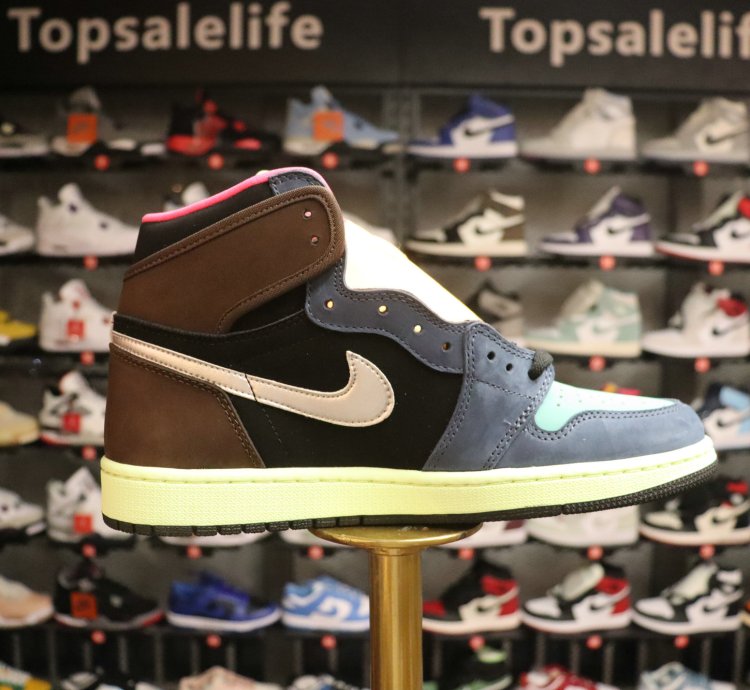 Nike Air Jordan 1 Retro High 'Tokyo Bio Hack' [also worn by William Chan] 555088-201