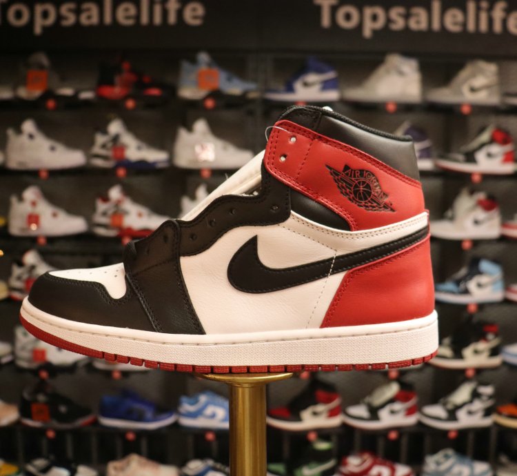 Nike Air Jordan 1 Retro High Satin Black Toe CD0461-016