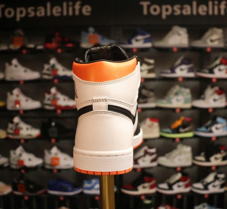 Nike Air Jordan 1 Retro High OG 'Electro Orange' 555088-180
