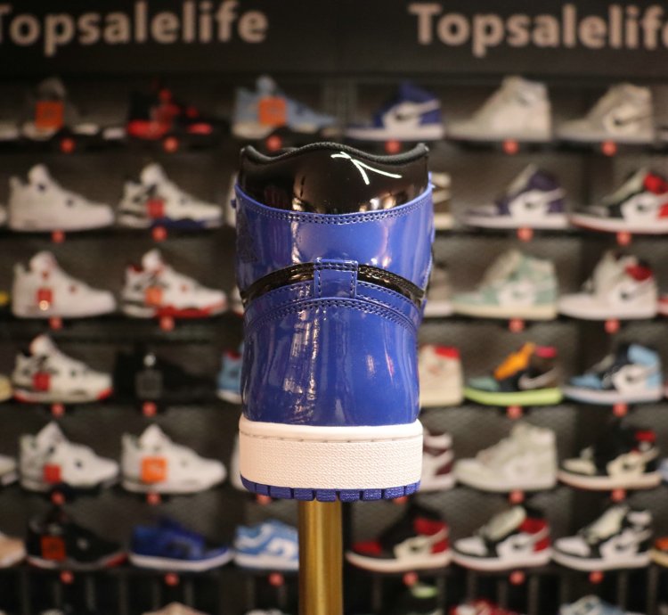 Nike Air Jordan 1 Retro Black Royal Blue (2001) 136066-041
